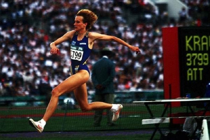  p>伊尼莎·克拉韦茨,是前苏联著名女子跳远,三级跳远运动员,被誉为"