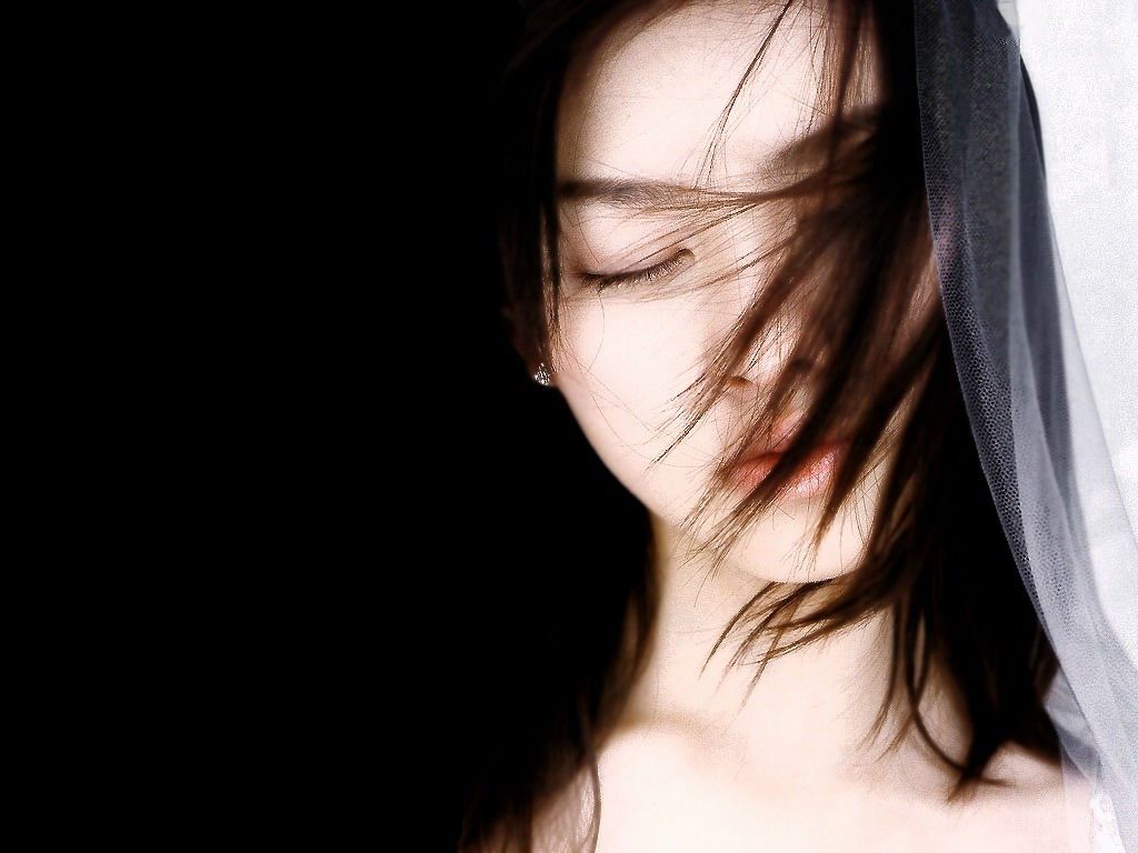  p>《赔偿》是 a target="_blank" href="/item/钟汶/847891" data