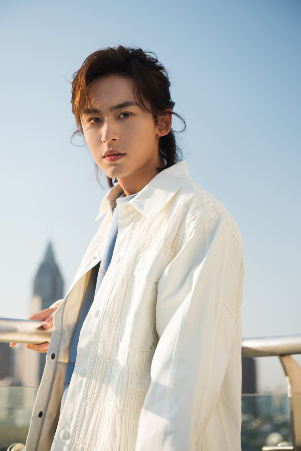  p>张哲瀚,1991年5月11日出生于江西省新余市,中国内地影视男演员