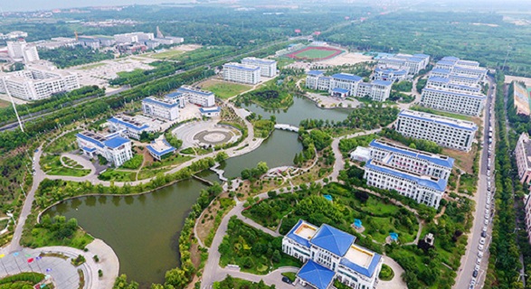  p>宿迁职业技术学院创建于2000年,是实施专科层次高等职业教育,以