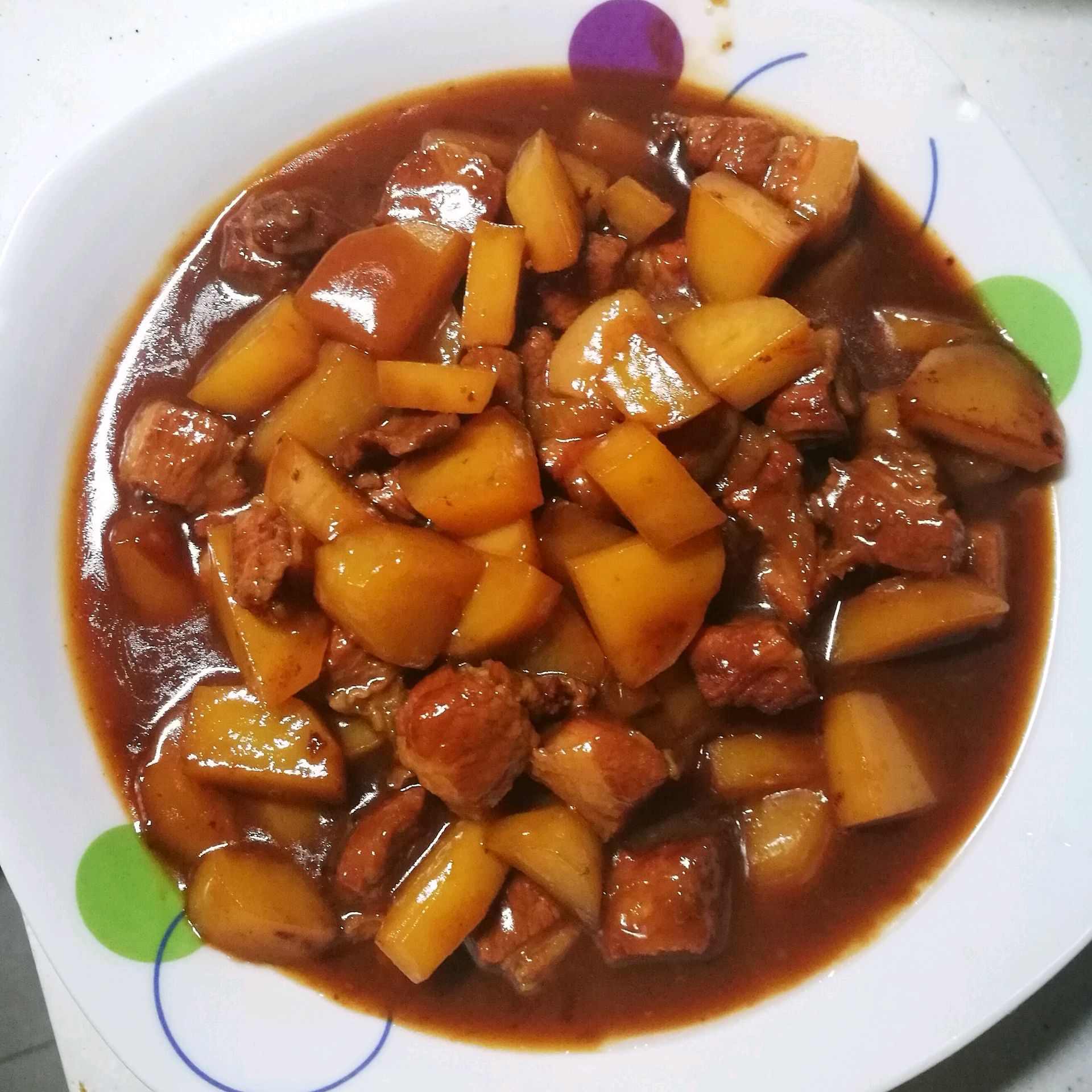 红烧牛肉炖土豆