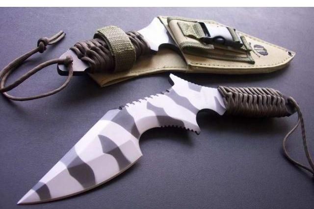 strider设计的刀向来为特种兵所钟爱,刀型剽悍,品质极其优秀,几乎可以