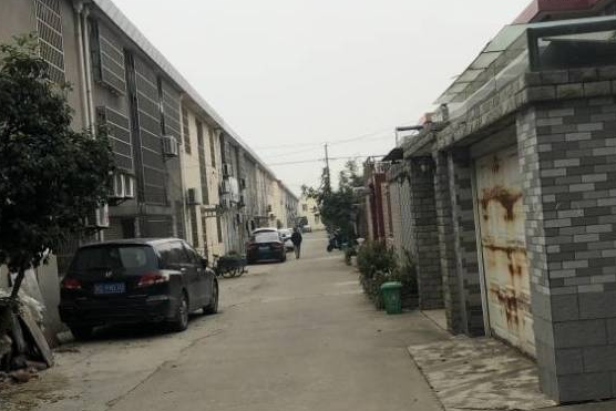  p>西浜小区位于苏州市相城黄埭. /p>