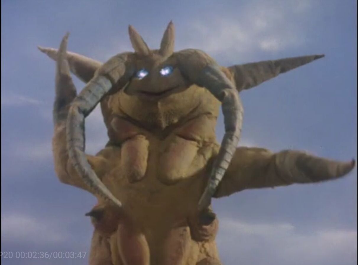 《镜子超人》第三话《消失的超级特快列车》第二十话《两大怪兽出现