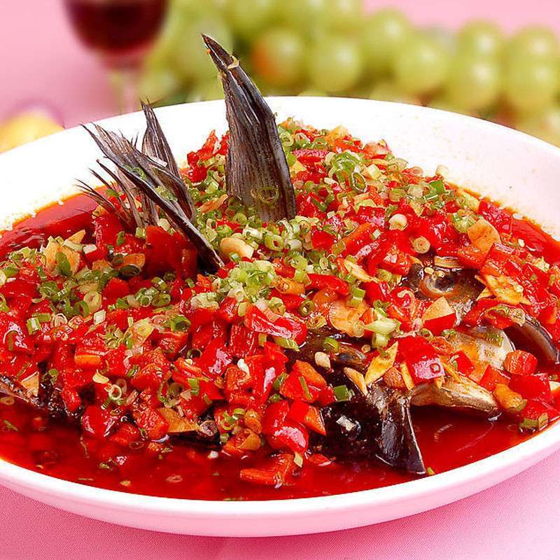 剁椒蒸鲢鱼头