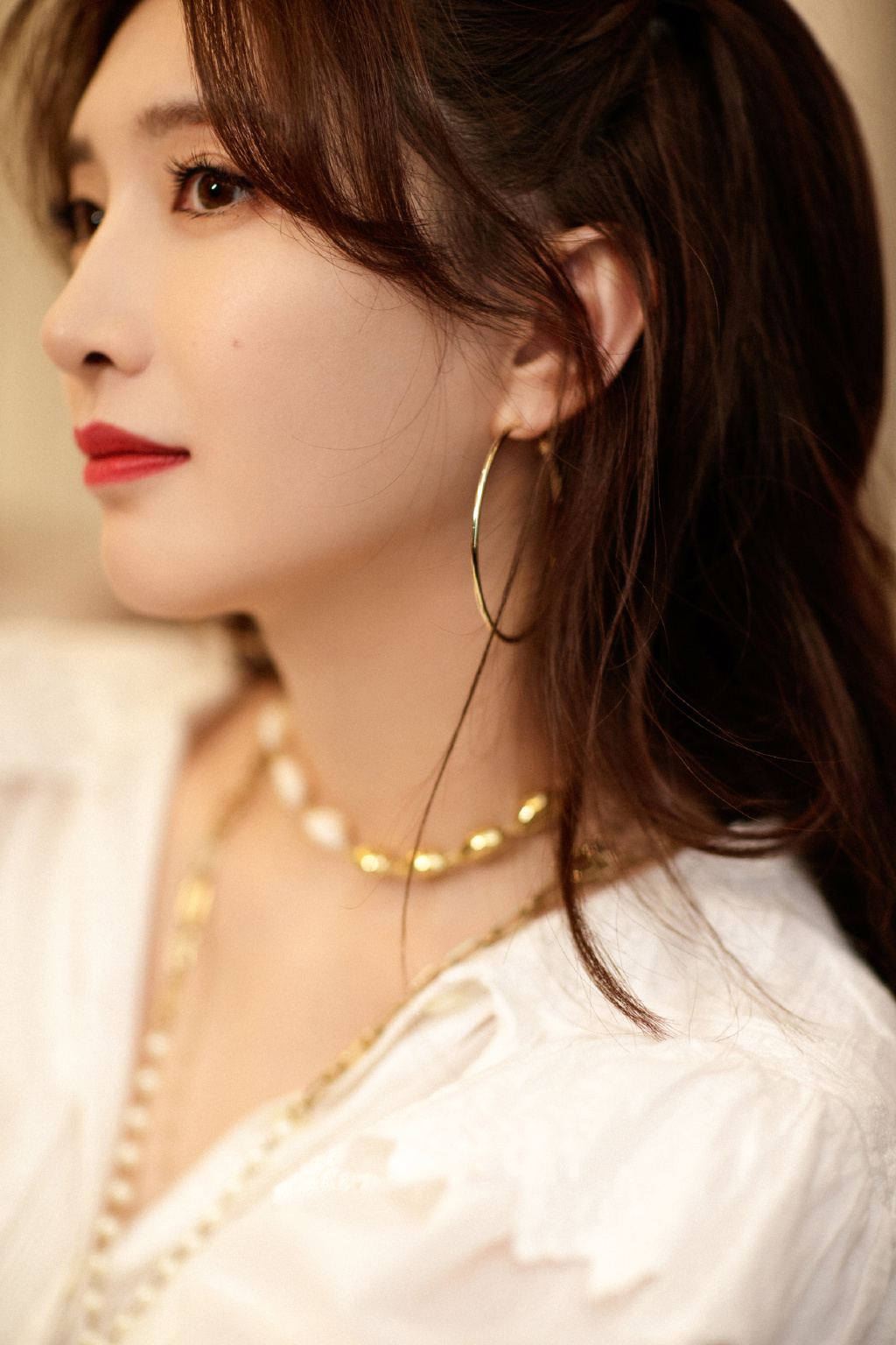  p>江疏影,1986年9月1日出生于上海,中国内地女演员,毕业于 a target=