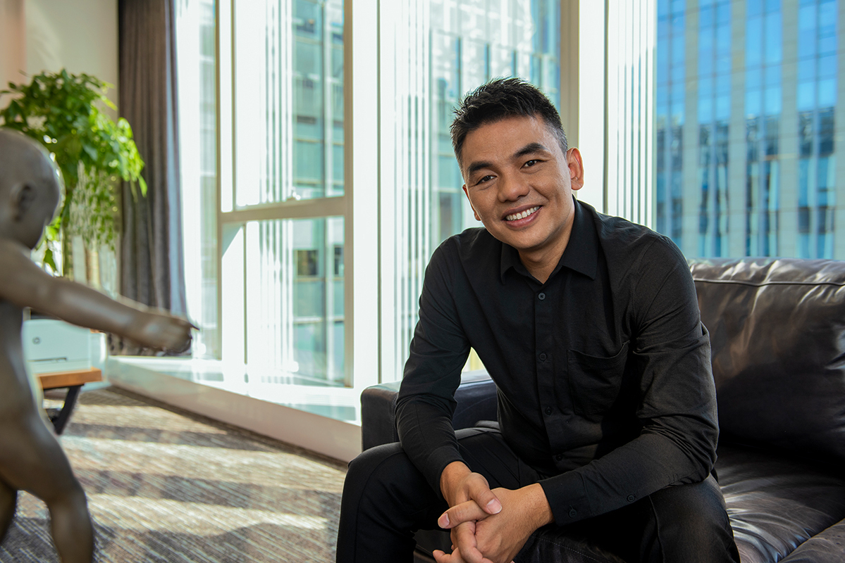 奉佑生,1979年出生,湖南永州人