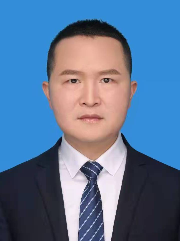 杨春平
