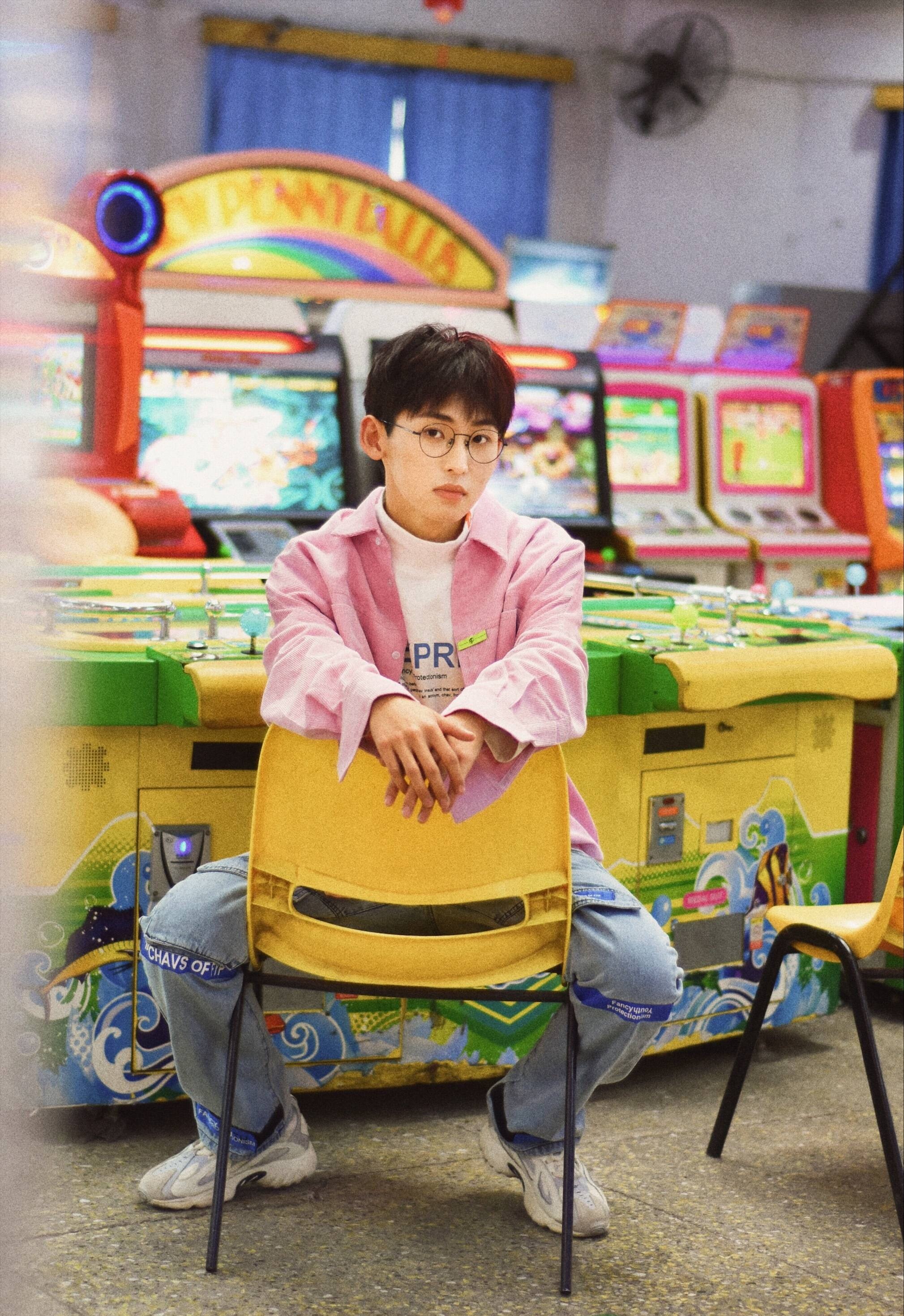  p>唐九洲,1998年2月5日出生于吉林长春,毕业于 