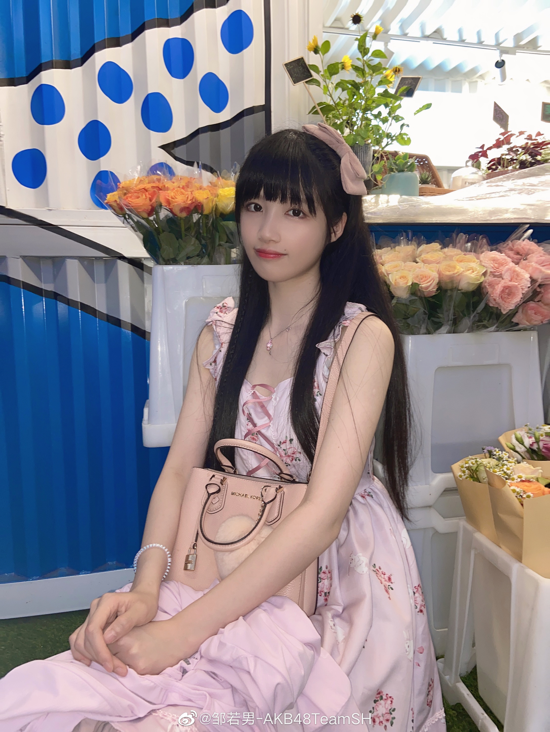  p>邹若男,1998年4月23日出生于江苏省南京市,中