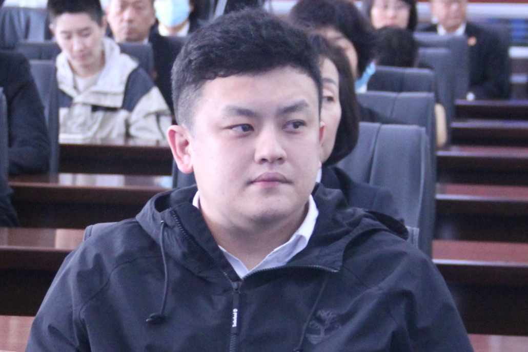 李驰
