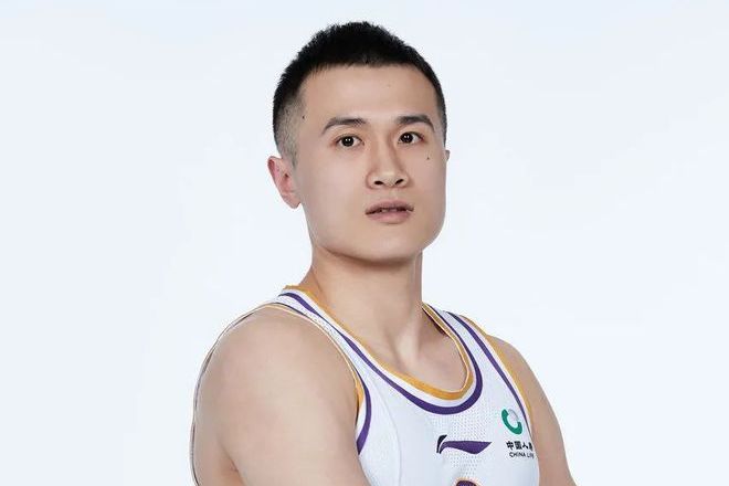 ">张帆,1996年1月2日出生,中国职业篮球运动员,司职后卫,效力于cba a