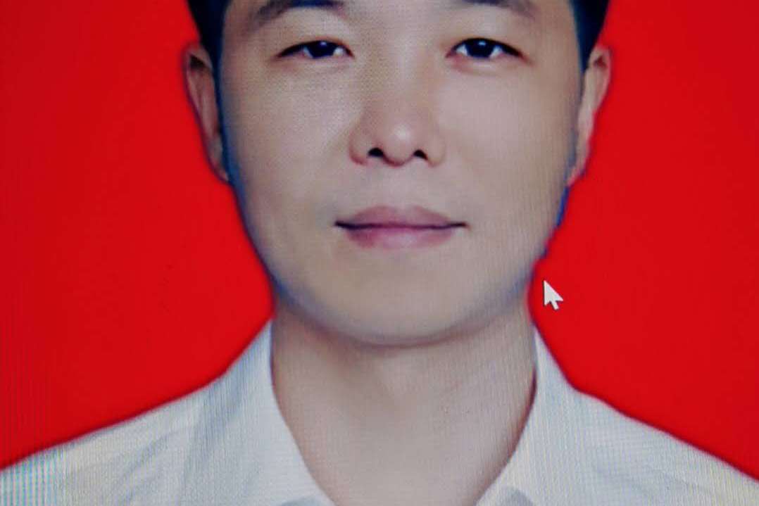  p data-id="gnaxncor66">侯志武,男,汉族,1973年10月出生,湖南安仁县