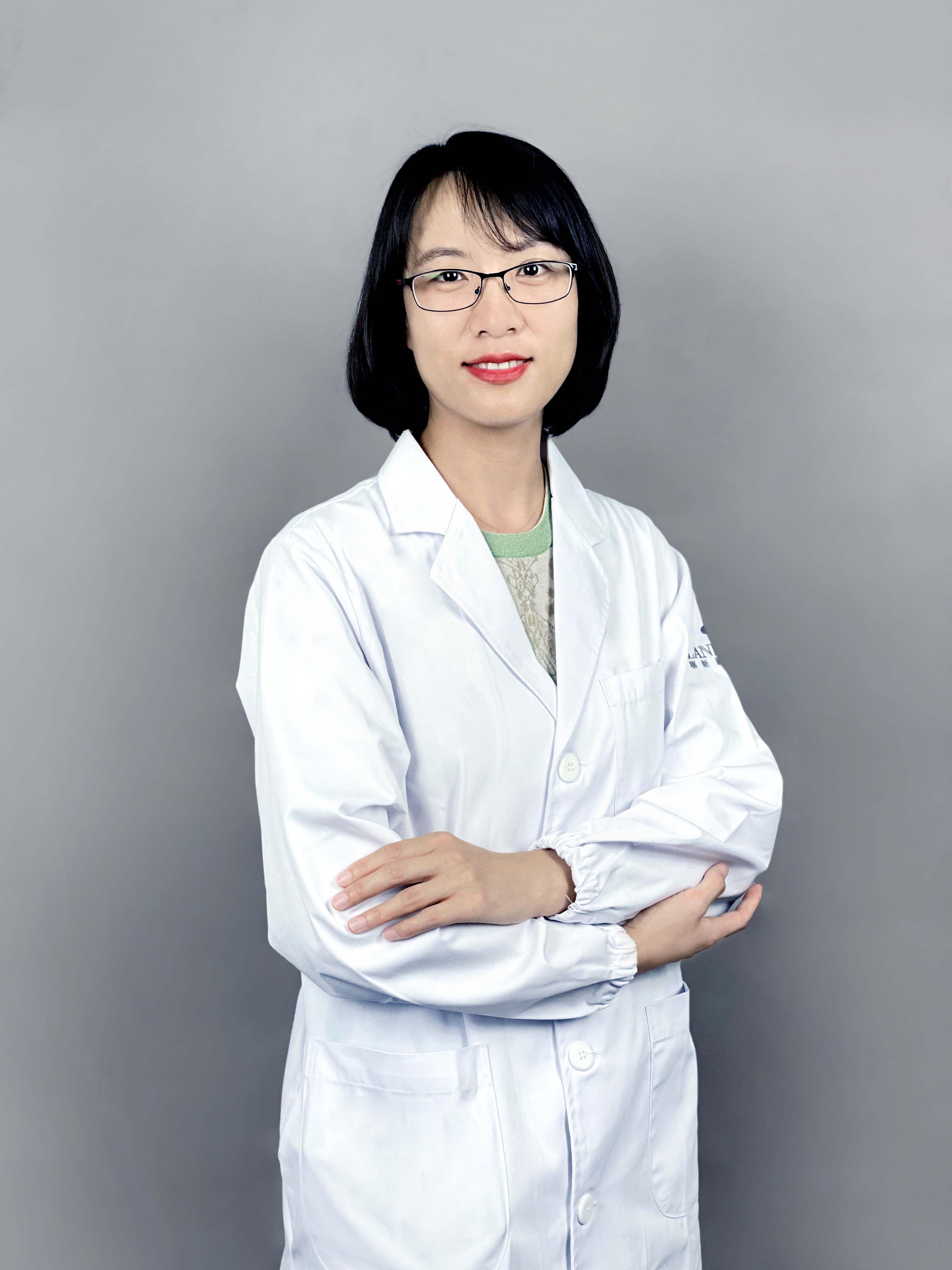 class="ref" data-ctrid="sefds1pwxciy">周颖,女,上海禾新医院医生 