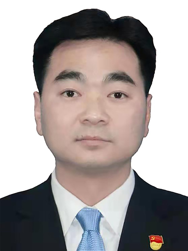 李永标,男,汉族,1982年7月生,云南腾冲人,大学本科学历,中共党员