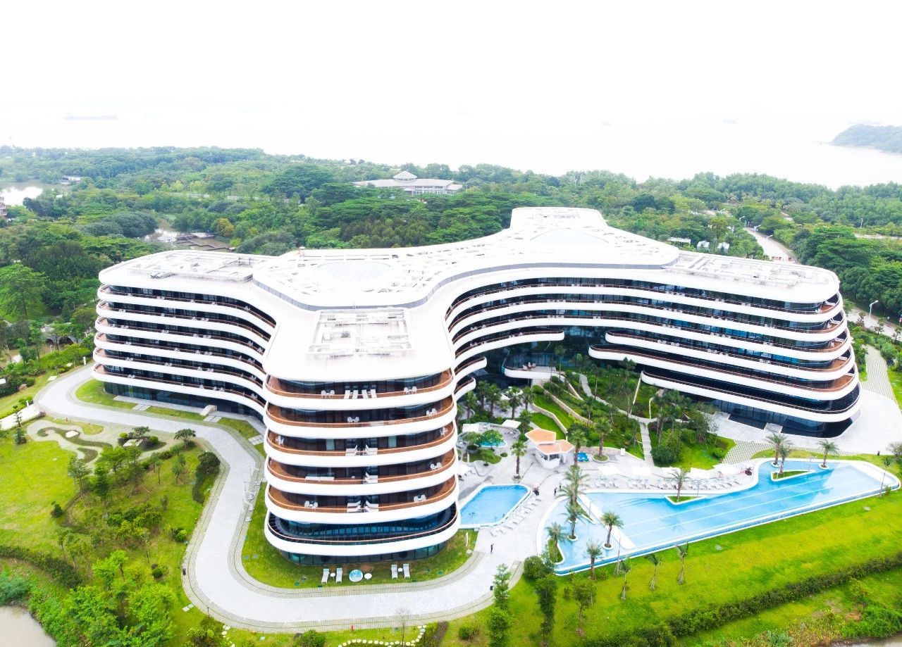  p>南沙花园酒店位于广东省广州市南沙区大角二路1号,是广州的第二家