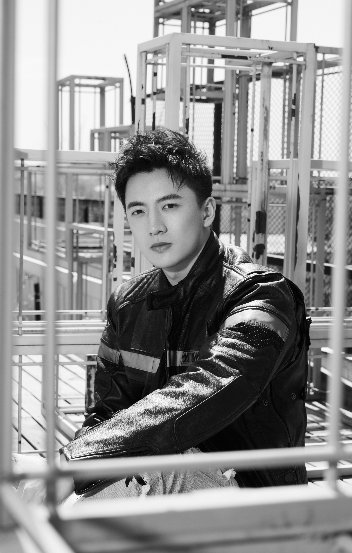 杨仕泽《晨阳》热血开播 硬核型男塑造缉毒英雄_百科TA说