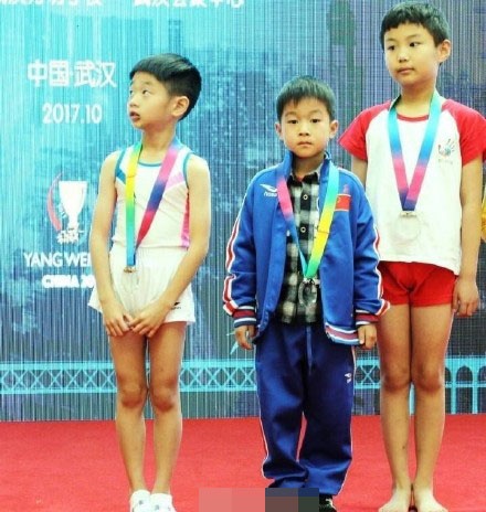  p data-id="gntngu3qqc">杨文昌,小名杨阳洋,2009年11月6日出生于