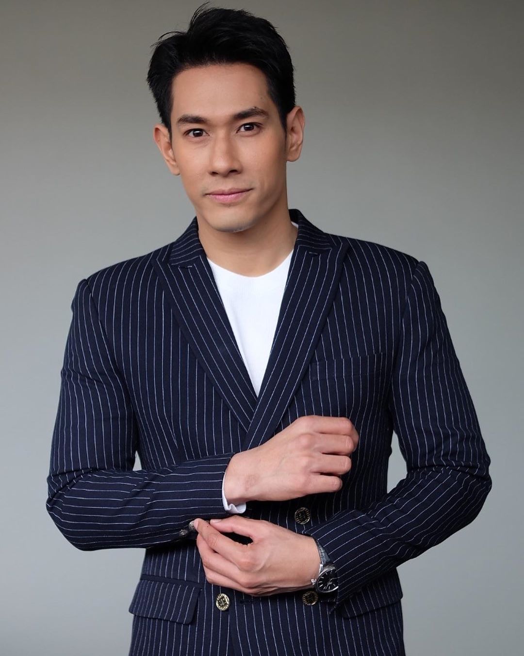  p>阿卡盼·纳玛(om),1985年1月28日出生于泰国曼谷,泰国男演员. /p>