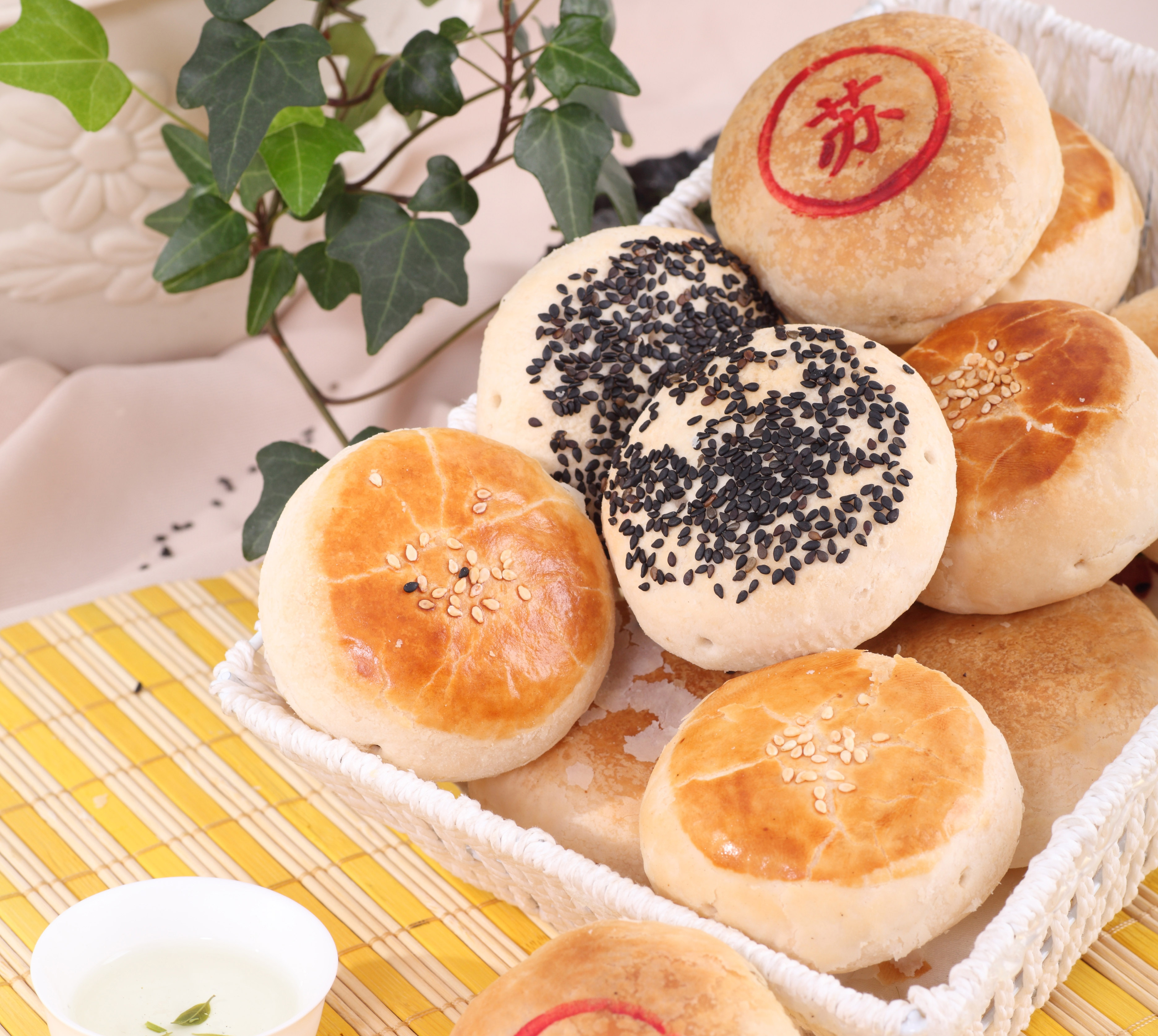 p>宁波市万香食品有限公司是宁波市一家大型专业生产月饼的食品公司