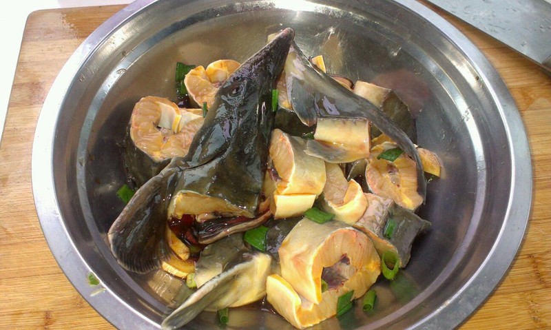 红烧鲟鱼