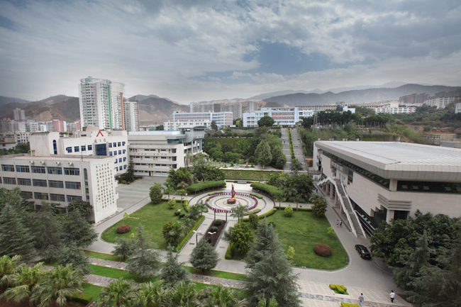  p data-id="gnbiu0t315">攀枝花市第三高级中学校,位于 a target="