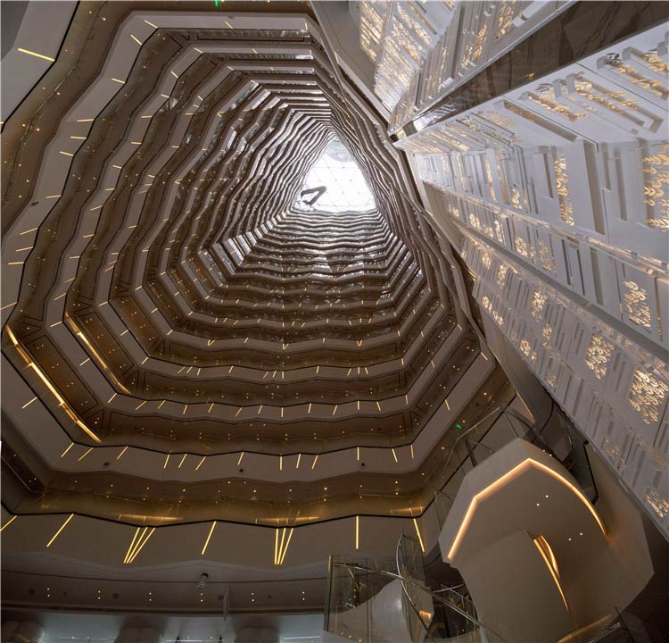 international finance centre),简称"广州ifc",又称"广州西塔",位于 