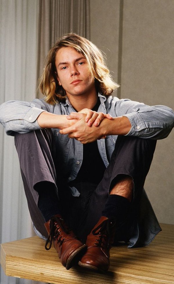  p>瑞凡·菲尼克斯(river phoenix,1970年8月23日-1993年10月31日)
