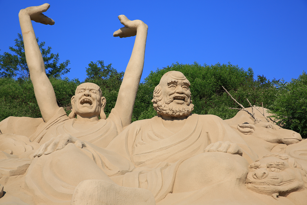  p>沙雕海洋乐园是国家4a级旅游景区,由 a target="_blank" href="