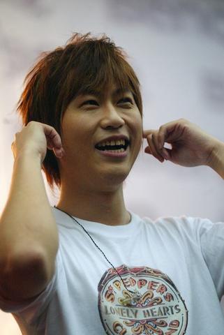  p>陈信宏(阿信),1975年12月6日出生于台湾省台北市北投区,祖籍福建省