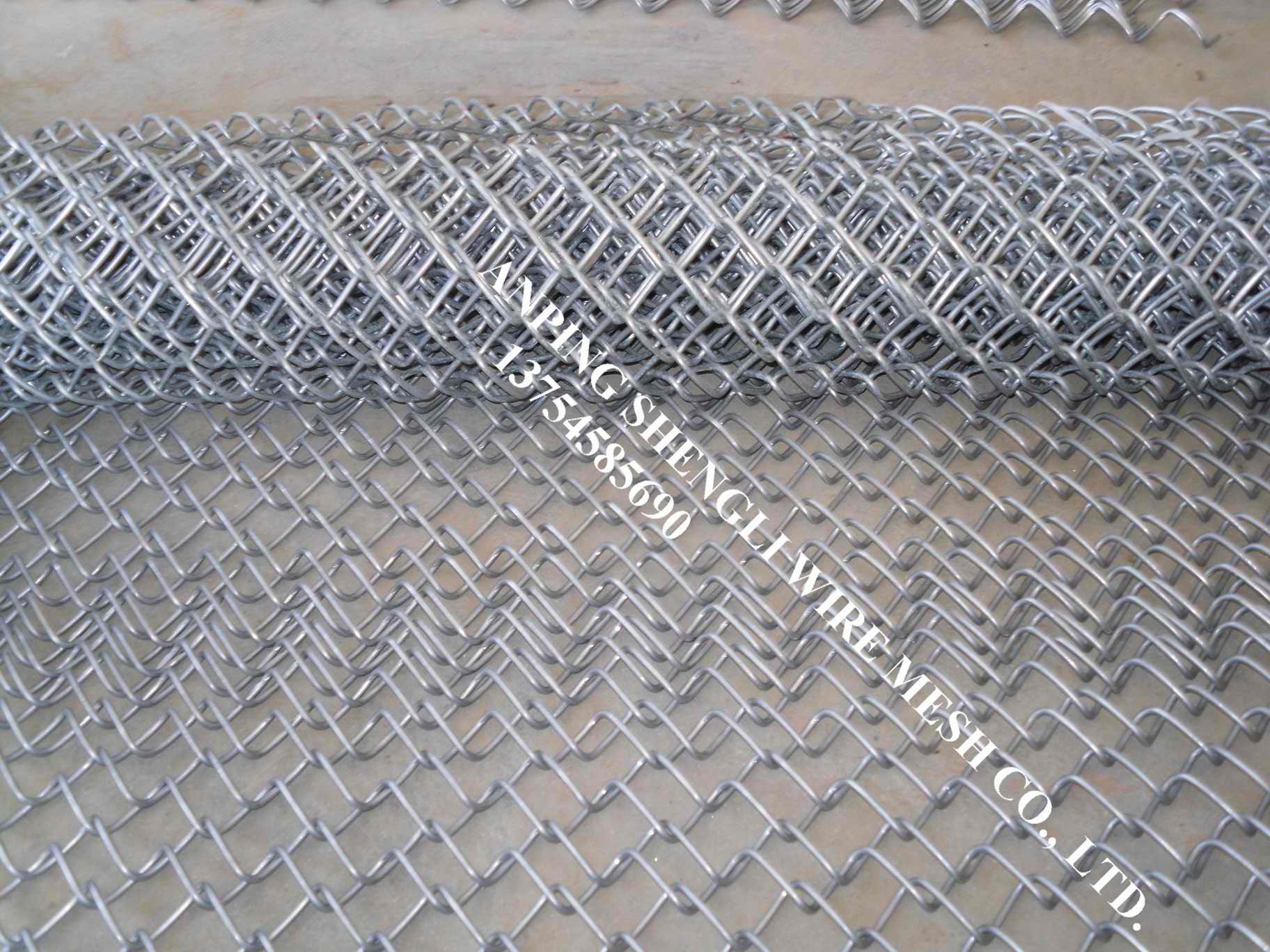 位于著名的"丝网之乡"安平县,在丝网制造和出口方面有着先进的生产