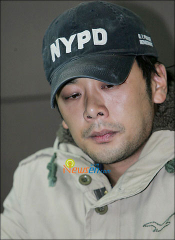 id="go0ndvn99s">李灿,本名郭贤式,1976年11月9日出生,韩国男演员