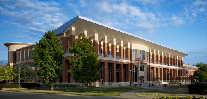  p>孟菲斯大学位于 a target="_blank" href="/item/美国田纳西州