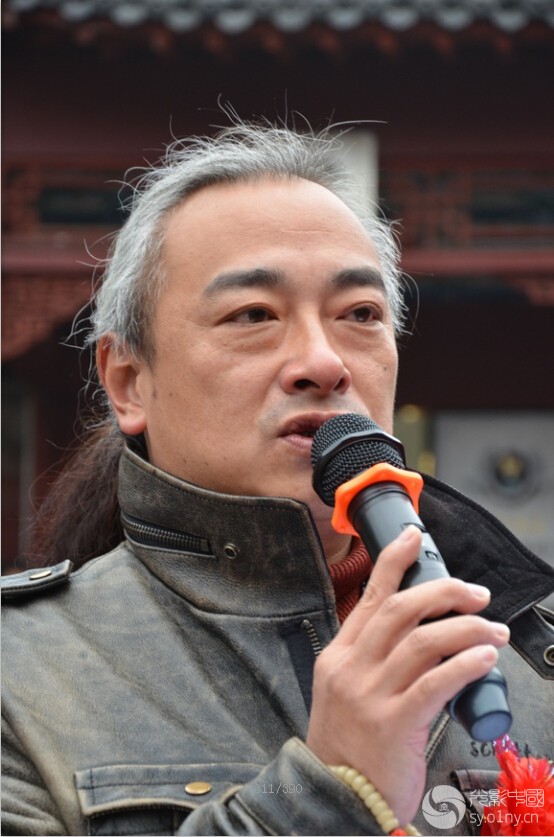  p data-id="gnwpwj4yal">繁华,中国内地男导演.