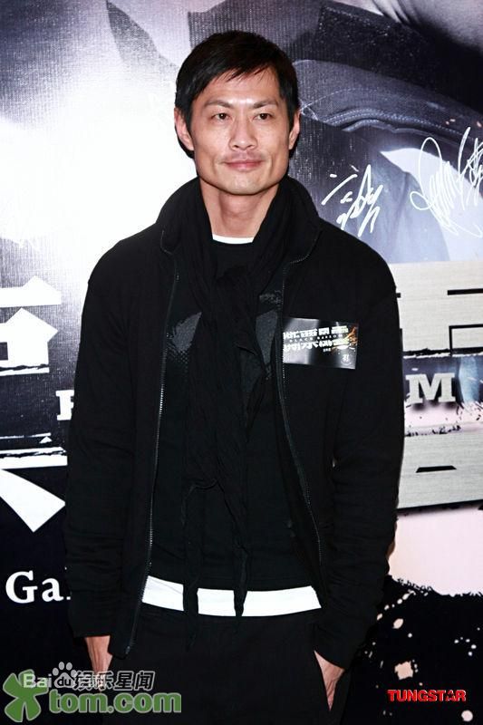 年4月30日出生于中国 a target="_blank" href="/item/香港/128775"