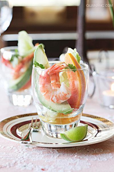  p data-id="gnwvxe4o5i">鸡尾虾,外文名shrimp cocktail, a target="