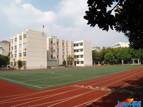 全校分南北校区. /p>