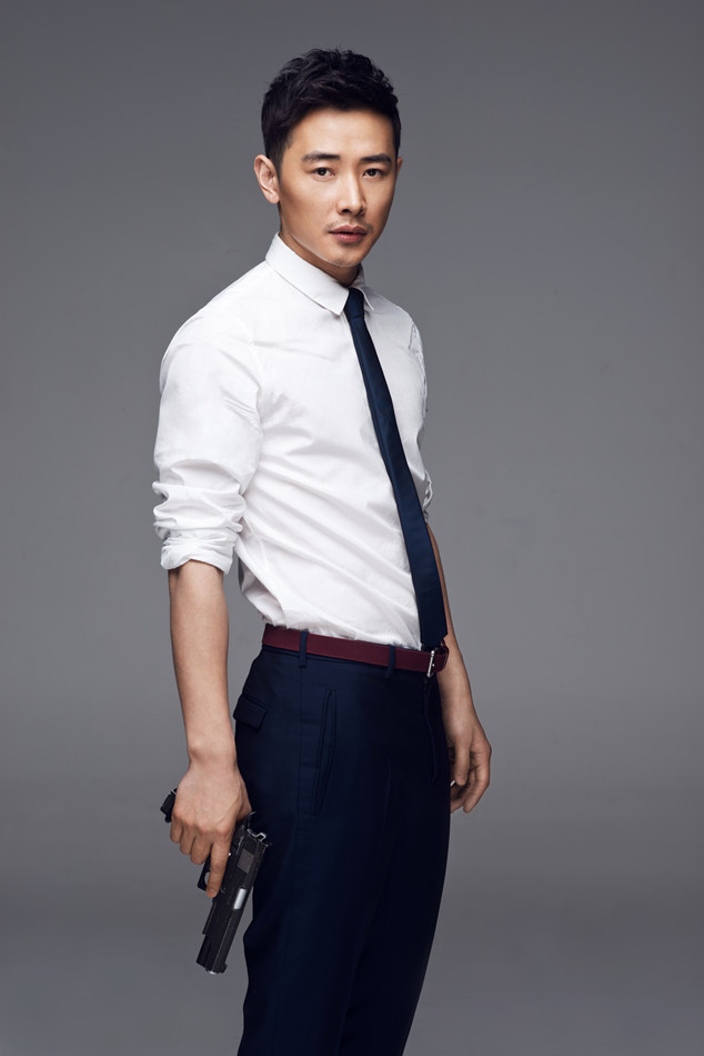 p>罗晋,1981年11月30日出生于江西省宜春市铜鼓县,中国内地影视男演员