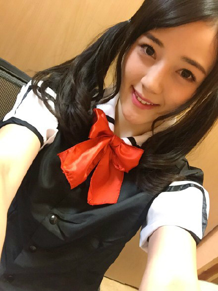  p>铃原爱蜜莉(日文名:铃原エミリ)是一位日本 a target="_blank"