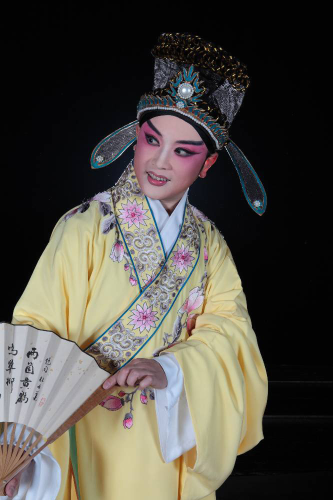  p data-id="gnwqtvyttl">王超,1970年11月生,成都市川剧院副院长