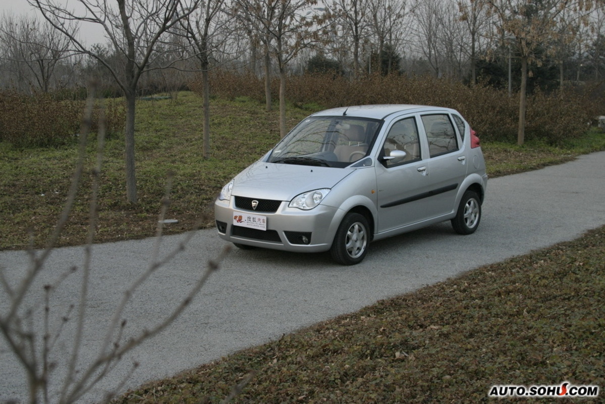  p data-id="gnbsxpp498">哈飞路宝是哈飞汽车继" a target="_blank"