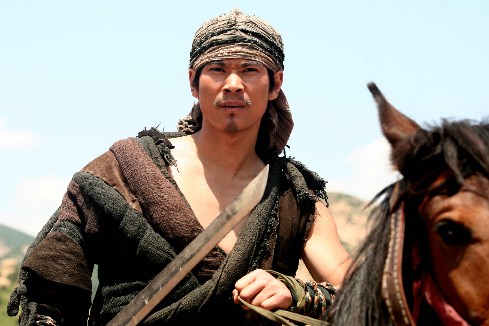  p>李炳渊,原名李渊,出生于 a target="_blank" href="/item/山东省