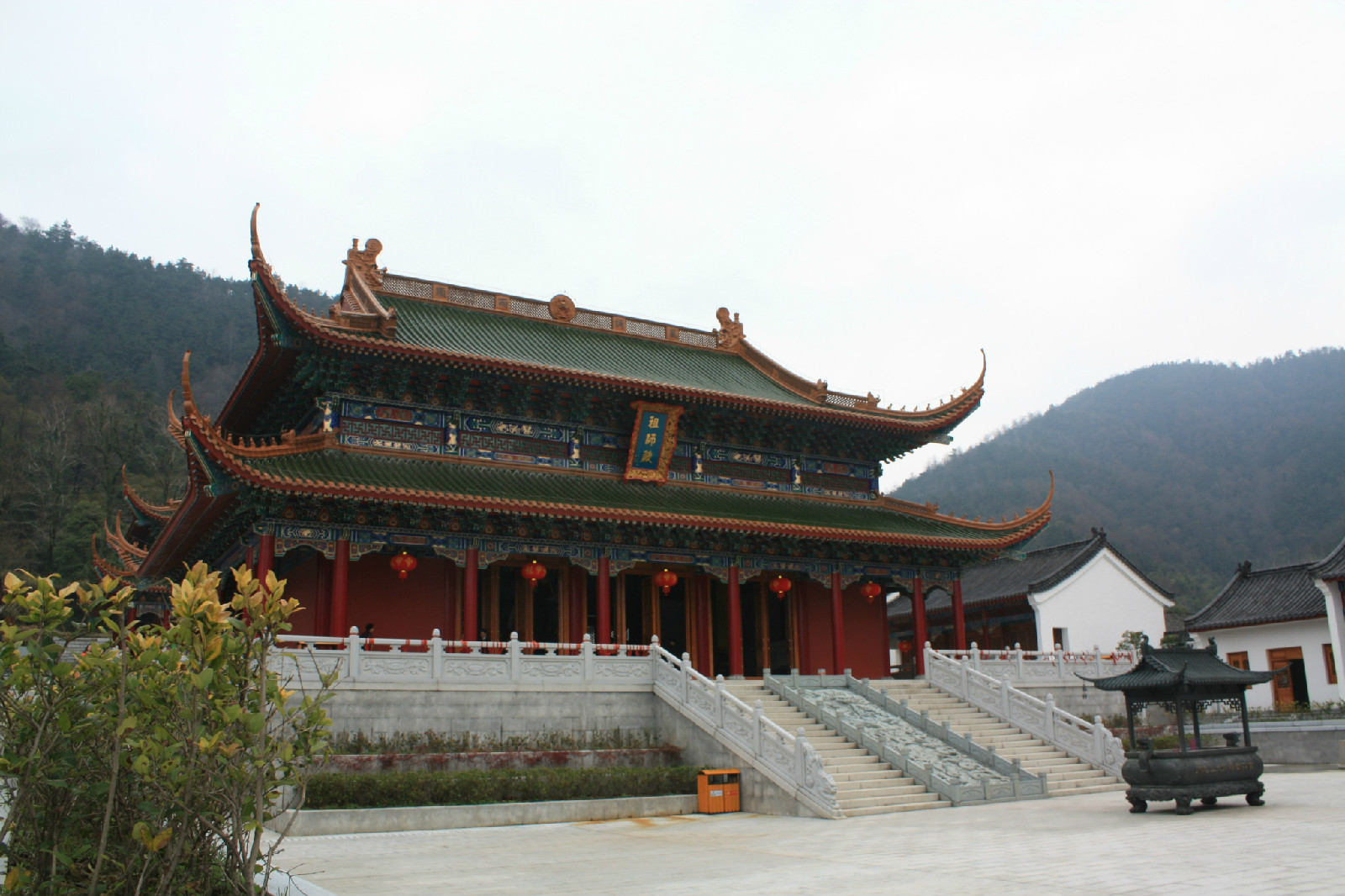 阁山镇,隶属于江西省宜春市 a target="_blank" href="/item/樟树市