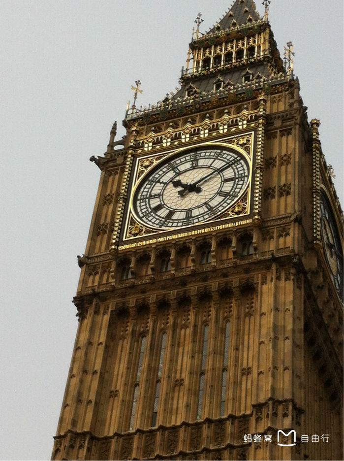  p>伊丽莎白塔(the elizabeth tower),旧称钟塔(the clock tower)