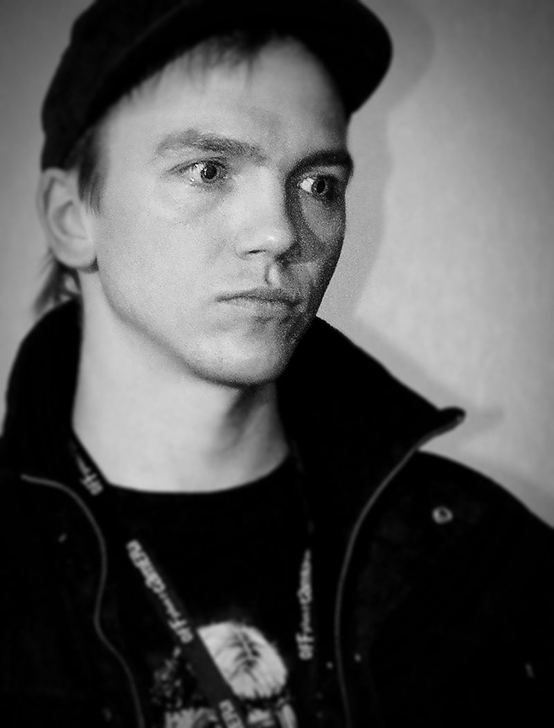  p>扬·科马萨 i>(jan komasa) /i>,1981年10月28日出生于波兰波兹南