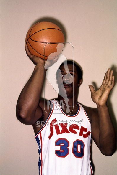  p>乔治·麦金尼斯(george mcginnis),1950年8月12日出生于美国 a