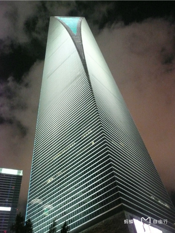  p>上海环球金融中心(shanghai world financial center),位于上海市