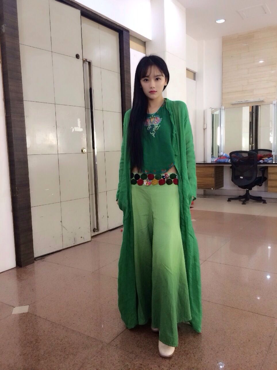  p>南笙 i>(原名罗小伊) /i>,1991年10月23日出生于四川省 a target="