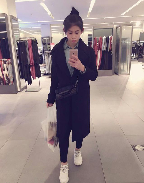  p data-id="gnbrt56a8o">李文杰,女,中国女子马拉松运动员.