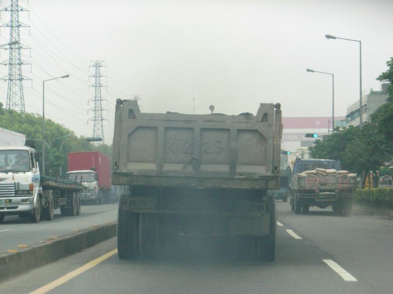 冒黑烟是指 a target="_blank" href="/item/柴油">柴油 /a>发动机在